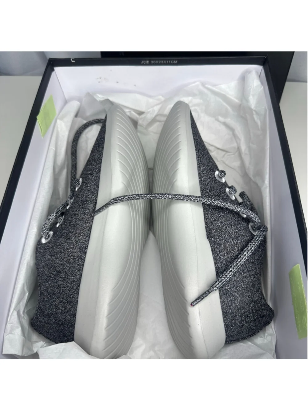New NIB Gray Steve Madden 